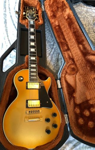 1982 Gibson Les Paul Custom.  All.  Very Rare.