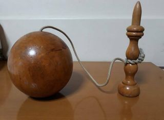 Vintage wood cup and ball toy.  Bilboquet 3
