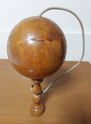 Vintage wood cup and ball toy.  Bilboquet 4