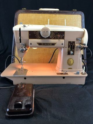 Vintage Singer 401a Slant O Matic Sewing Machine With Case