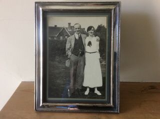 Large Antique Silver Photograph Frame.  ñ