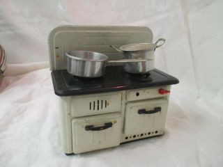 Vintage W.  Germany D.  B.  P.  4 Pc Tin Toy Stove With Pots Pans Windup