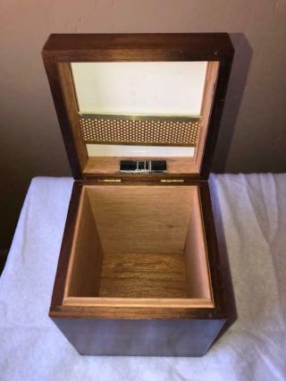 Vintage ALFRED DUNHILL of LONDON WALNUT WOOD HUMIDOR CIGAR or Pipe Tobacco AD 2