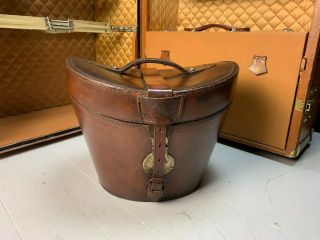 Antique Bucket Hatbox & Top Hat 3