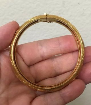Vintage Chinese Solid 18k Yellow Gold Hinged Bangle Bracelet Etched HEAVY Marked 8