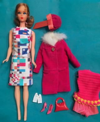 Vintage Barbie Redhead/Titian Talking Barbie in Japanese Exclusive 2618 Suit 9