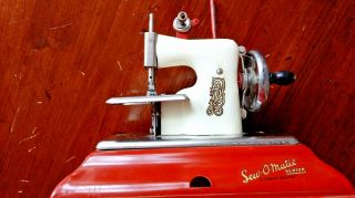 Pretty Vintage White And Red Miniature Sewing Machine - Sew - O - Matic England Toy