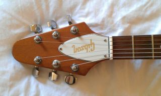 Vintage 1975 Gibson Flying V natural 9