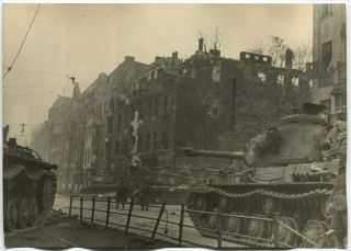 Wwii Large Size Press Photo: Russian Is - 2 Heavy Tanks In Berlin,  April 1945