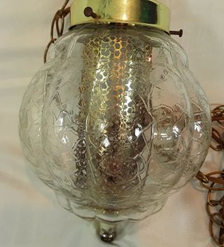 Vintage Mid Century Clear Crackle Glass Globe Shade Swag Hanging Lamp Light 4