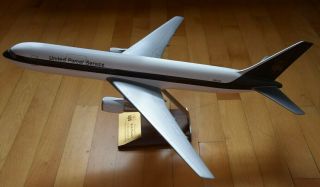 Vintage 1/100 Scale Wesco Ups Boeing 767 - 300f Desktop Airplane Model