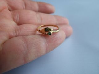 Antique Victorian Natural Emerald 18k Gold Hand Ring
