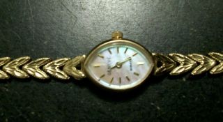 Vintage Ladies Wristwatch Geneve Quartz 14k Gold And 14k Band Pearlized Face 7 "