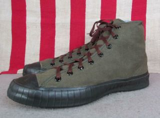 Vintage 1940s US Army OD Canvas High Top Sneakers Military Gym Shoes WWII Sz.  8 5
