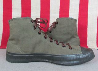 Vintage 1940s US Army OD Canvas High Top Sneakers Military Gym Shoes WWII Sz.  8 6