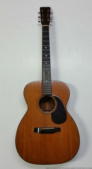 Vintage 1950s Martin 00 - 18 Acoustic 6 String Guitar with Hard Case 2