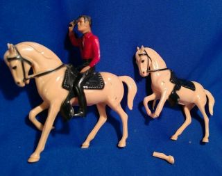 Vtg 1961 Warner Bros Brothers Cowboy And 2 Hartland Horses - 1