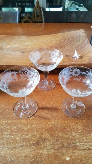 Set Of 3 Gray Cut Floral Champagne Glasses Etched Glass Set