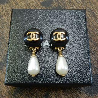 Chanel Gold Plated Cc Logos Black Vintage Swing Clip Earrings 4627a Rise - On