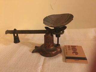 Vintage Miniature Cast Iron Scale All Removable Parts,  1 Weight