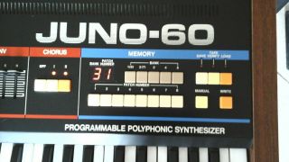 Roland Juno - 60 Keyboard Synthesiser 61 Key Polyphonic Vintage Synthesizer.  XLNT 10