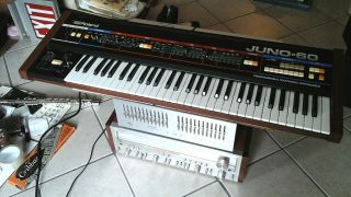Roland Juno - 60 Keyboard Synthesiser 61 Key Polyphonic Vintage Synthesizer.  XLNT 2