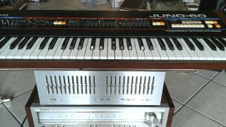 Roland Juno - 60 Keyboard Synthesiser 61 Key Polyphonic Vintage Synthesizer.  XLNT 7