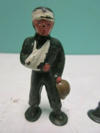 Vintage WW1 2 ? Cast Lead Toy 2 Soldiers Manoil Barclay Wounded Rifle 5