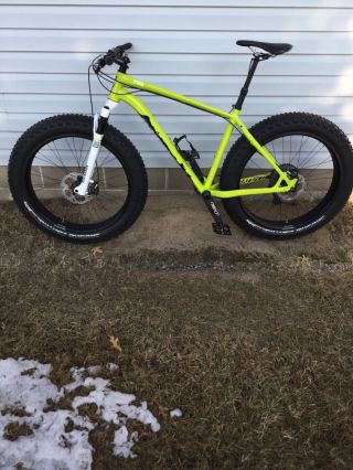 Awesome & Rare Well Maintained 19” 2015 Specialized Fatboy Pro Trail