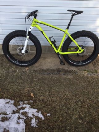 Awesome & Rare Well Maintained 19” 2015 Specialized Fatboy Pro Trail 2