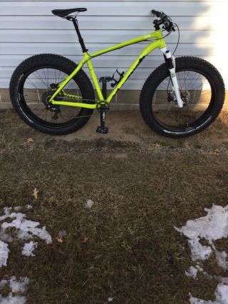 Awesome & Rare Well Maintained 19” 2015 Specialized Fatboy Pro Trail 9