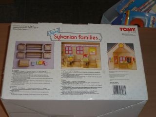 VINTAGE 1987 TOMY SYLVANIAN FAMILIES SCHOOL HOUSE MIB 3136 6