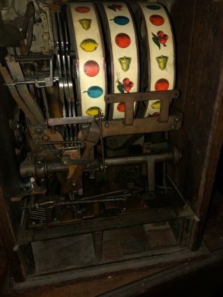 Vintage Slot Machine 2