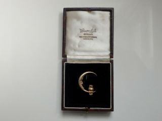 VINTAGE 9CT GOLD BROOCH SLEEPING MAN IN THE MOON & OWL RED STONE EYES - BOXED 2