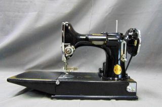 Rare 1933 Singer 221 Featherweight Sewing Machine W/case,  More S/n Ad549191