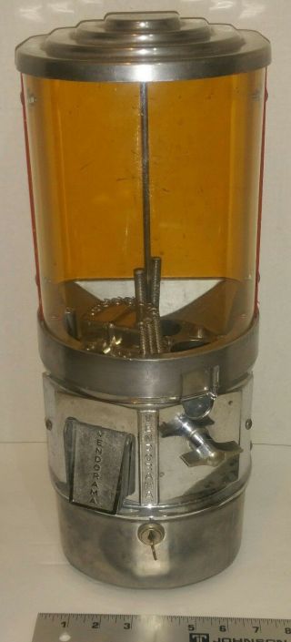 Vintage Vendorama 10 Cent / Dime Vending Candy / Bubble Gum Machine With Key.