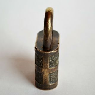 Vintage U.  S.  Forest Service Padlock - Yale Brass Lock No Key Well 7