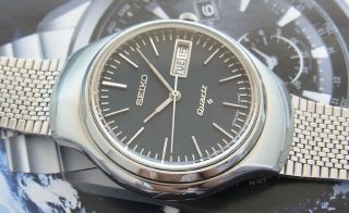 Rare Vintage Seiko V.  F.  A.  Quartz Model 3823 - 7000 Japan Quartz Watch