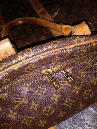 Authentic Vintage Louis Vuitton Sirius 55 Suitcase Travel Bag. 8