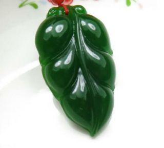 Fine Natural Hand - Carved Black Green Jadeite Jade Leaf Pendant Necklace