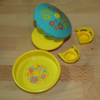 Vintage Fisher Price Little People Umbrella Table Chairs Swimming Pool