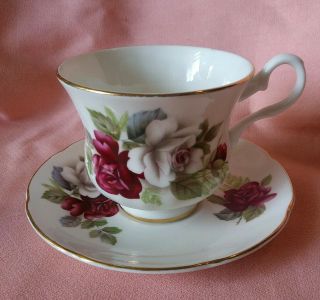 Vintage Royal Grafton Red & White Roses Bone China Tea Cup & Saucer Set England 2