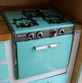 Vintage Camper Range/stove/oven.  Propane,  3 Burners,