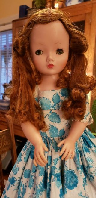 Vintage Madame Alexander Cissy Doll In Clothes 2