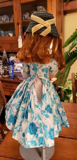 Vintage Madame Alexander Cissy Doll In Clothes 8