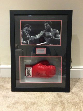 Mohammed Ali Rare Signed Boxing Glove In Bespoke Frame/montage (with)