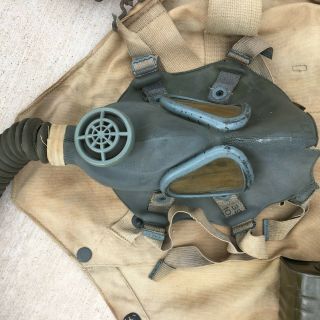 Ww2 Us Army M2 Gas Mask With Canister And Canvas Carry Bag