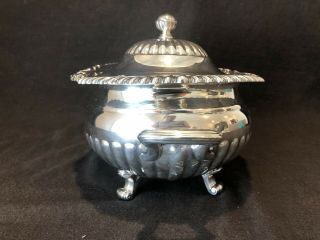 Reed & Barton Soup Tureen and Lid Shells 96 OZ 5110 Silver Plate 4