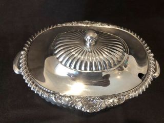 Reed & Barton Soup Tureen and Lid Shells 96 OZ 5110 Silver Plate 5