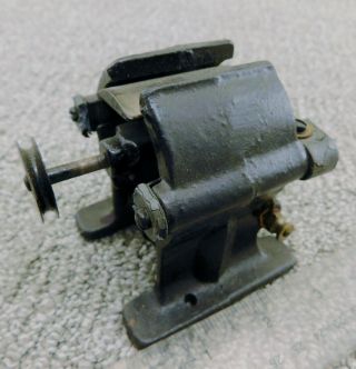 Small Open Frame Antique Toy Electric Motor W/ /